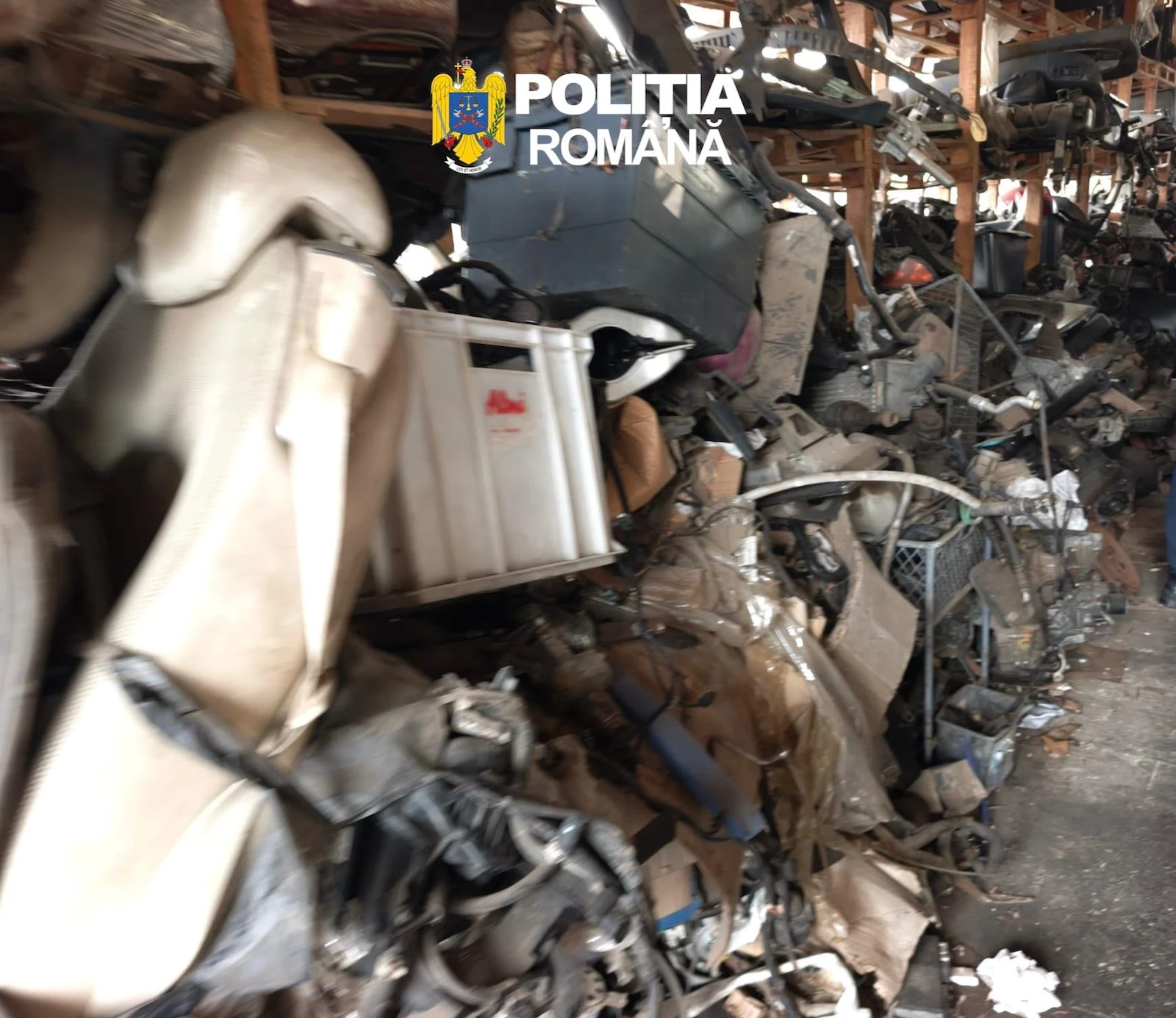 ACUM! DESCOPERIRE ȘOCANTĂ în Pitești! 660 de tone de deșeuri, scoase la iveală de polițiști! Bomba ecologică din Argeș!