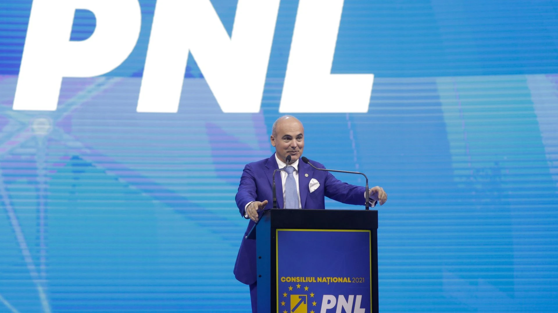 BOMBĂ în PNL! Rareș Bogdan a făcut MARELE ANUNȚ! Câți liberali votează Guvernul Luca Niculescu?