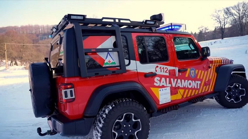 SALVAMONT AVERTIZEAZĂ: Frigul se INSTALEAZĂ la MUNTE. DIFERENȚE mari de TEMPERATURĂ între ORAȘ și ALTITUDINE!