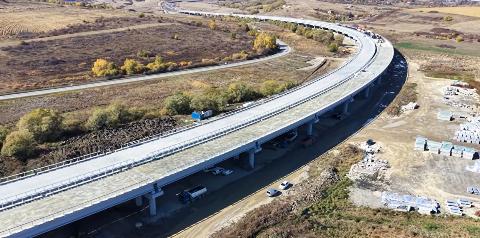 ULTIMĂ ORĂ! Se asfaltează cel mai LUNG VIADUCT de autostradă din ROMÂNIA! CÂND VA FI GATA?